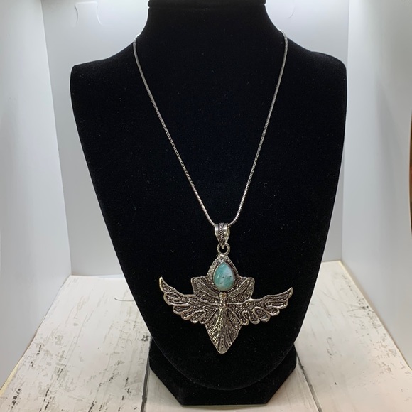 Luna Moth Amulet - Picture 4 of 7